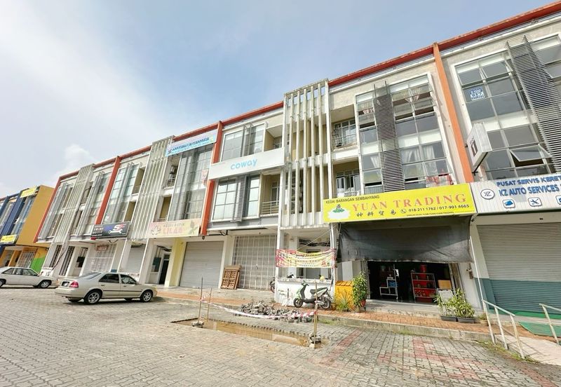 Bina Park, Bandar Seri Alam