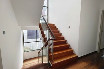 Horizon Hills 3 Storey Bungalow Corner Lot 