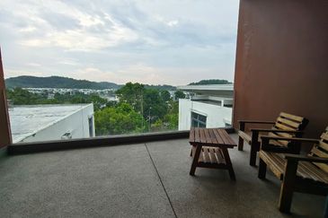 Horizon Hills 3 Storey Bungalow Corner Lot 