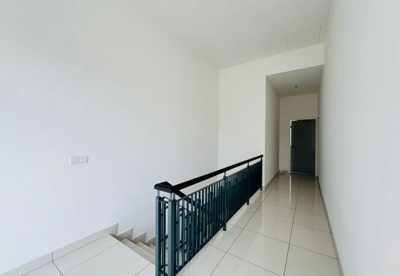 Jalan Setia Tropika 11, Setia Tropika (Elata Vita) Double Storey Terrace House