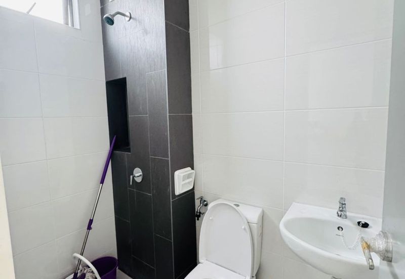 Jalan Setia Tropika 11, Setia Tropika (Elata Vita) Double Storey Terrace House