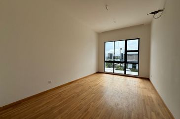 Senibong Cove Waterway Residences