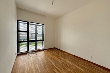 Senibong Cove Waterway Residences