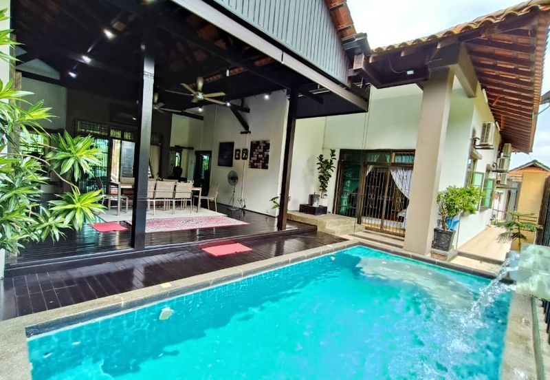 Desa Palma, Nasa City