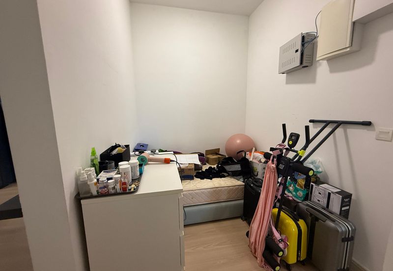 The Pinnacles (Pinnacle Tower)