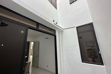 The Canal Garden South, Horizon Hills