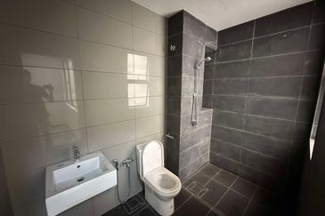 The Canal Garden South, Horizon Hills