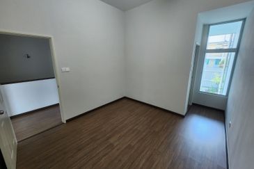 1877sf 2 Storey Terrace House | Parklane 2 Sepanggar | 4 Rooms 4 Bathrooms