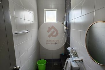 The Palm Condominium Kinarut