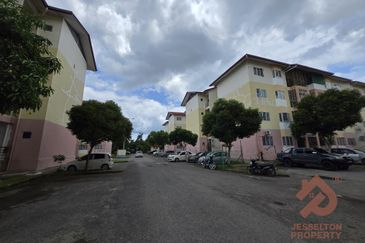 Apartment Vista Seri Melalin