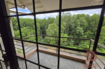 Apartment Vista Seri Melalin