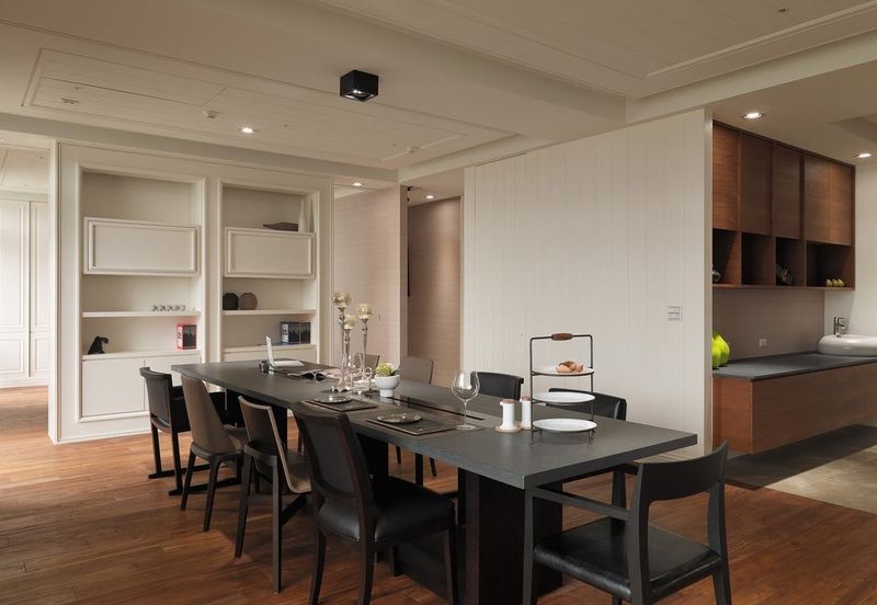 Seasons Luxury Apartments @ Amara Larkin