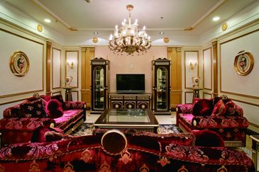 Aloha Tower Condominium