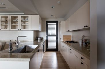 Summerscape Luxury Condominium