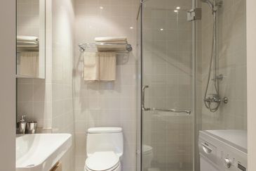 0 Down Payment And Cash Back New Pre Launch Condo Near Mid Valley City