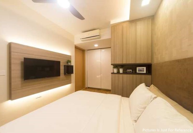 NEAR INTI FREEHOLD CONDO LOW DENSE 4 ROOM LOW ENTRY FEES