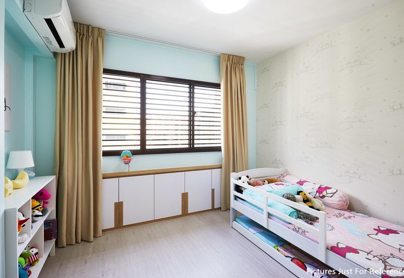 Near RELAU Freehold Low Density Condo, Fully Residential, 4 Bedroom