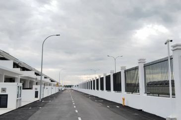 Unfurnished With Fan & Lighting, Gated Guarded, Nice Environment