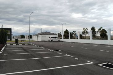 Unfurnished With Fan & Lighting, Gated Guarded, Nice Environment