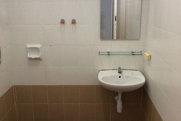 D'Piazza Condominium