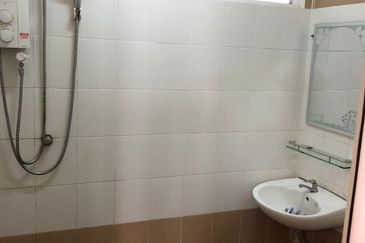 D'Piazza Condominium