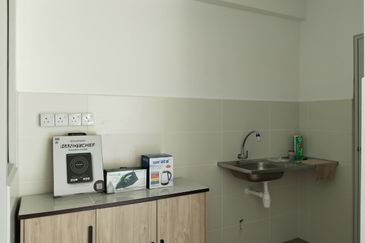 Fully Furnished, New Furniture, Near FTZ Bayan Lepas, Airport