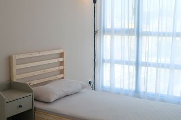 Queens Residences @ Queens Waterfront