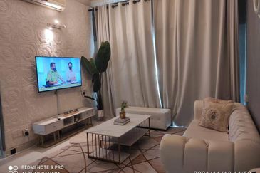 University Place (Plaza Ivory)