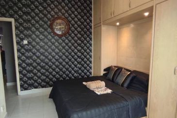 University Place (Plaza Ivory)