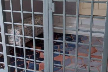 University Place (Plaza Ivory)