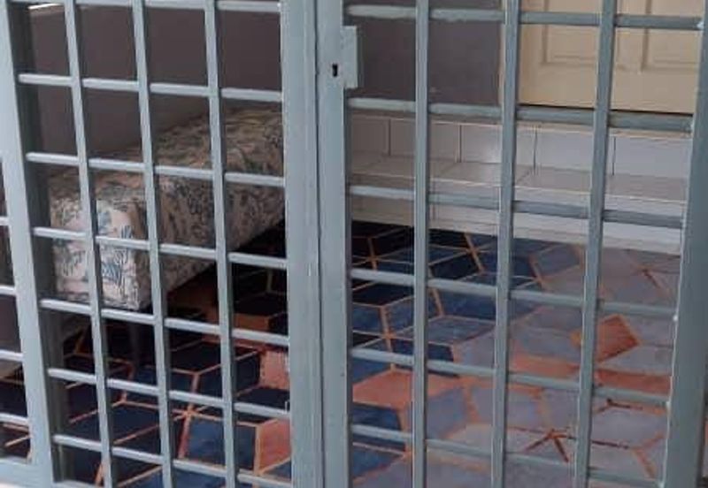 University Place (Plaza Ivory)