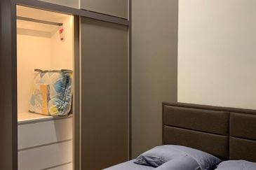 Queens Residences @ Queens Waterfront