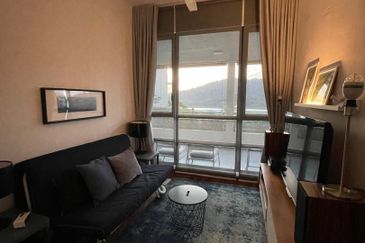 Queens Residences @ Queens Waterfront