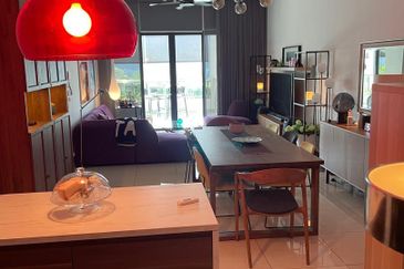 Queens Residences @ Queens Waterfront