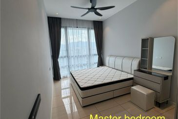 Queens Residences @ Queens Waterfront