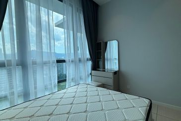 Queens Residences @ Queens Waterfront