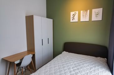 Queens Residences @ Queens Waterfront