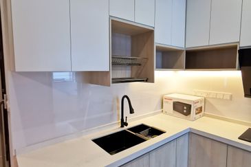 Queens Residences @ Queens Waterfront