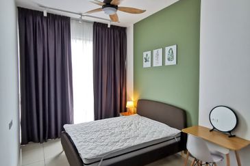 Queens Residences @ Queens Waterfront