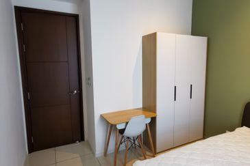 Queens Residences @ Queens Waterfront