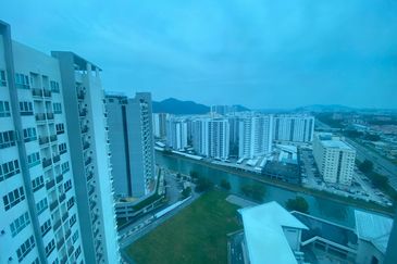 Tropicana Bay Residences