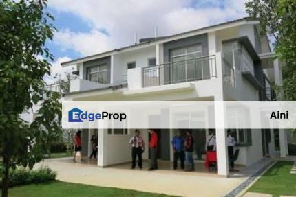 Bangi Semi D 40x100 Freehold Fulloan 110%, Selangor, Bangi