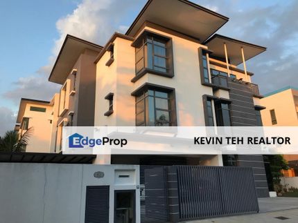 Seri Kembangan Bluwater Estate Fully Furnished Exclusive 3-Storey Bungalow 7 Bedrooms 7 Bathrooms, Selangor, Seri Kembangan