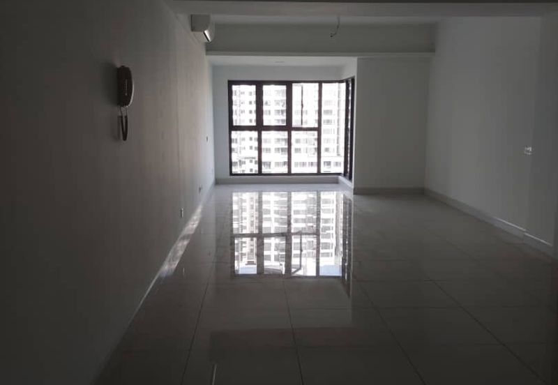 Royalle Condominium @ North Kiara