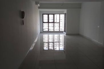 Royalle Condominium @ North Kiara