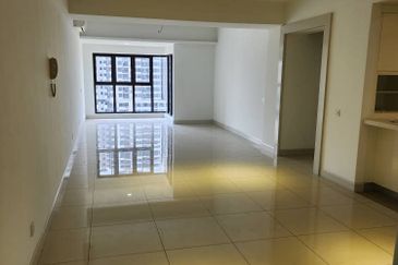 Royalle Condominium @ North Kiara