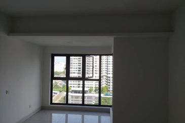 Royalle Condominium @ North Kiara