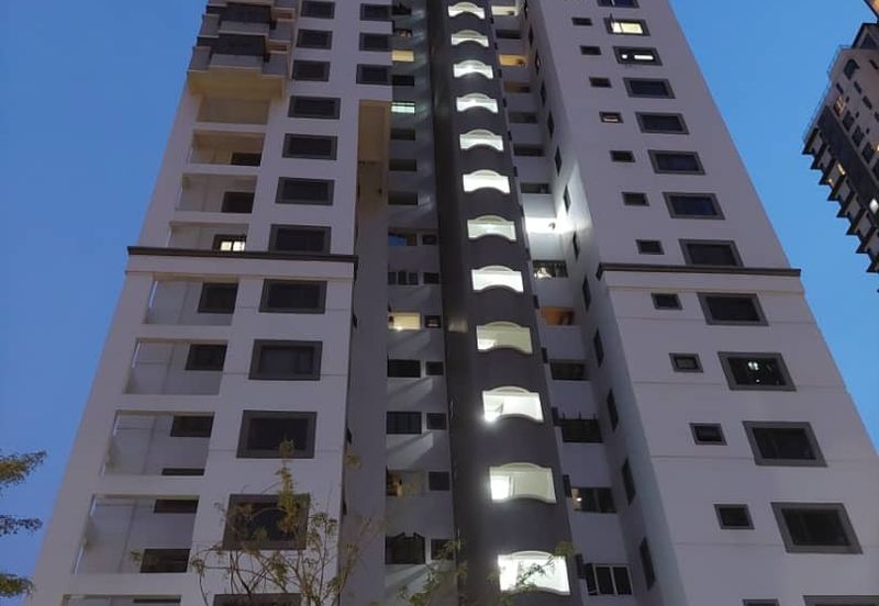 Royalle Condominium @ North Kiara