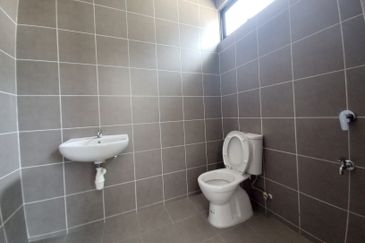 Nadira 3 @ Bukit Raja