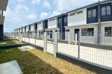 Nadira 3 @ Bukit Raja